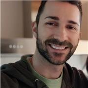 Docente di inglese,impartisce lezioni privati a studenti di tutte le età. Aiuto compiti e conversazione